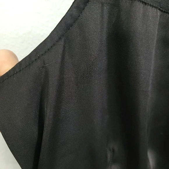 Princess Vera Wang Ruffle Bottom Top - Picture 10 of 12